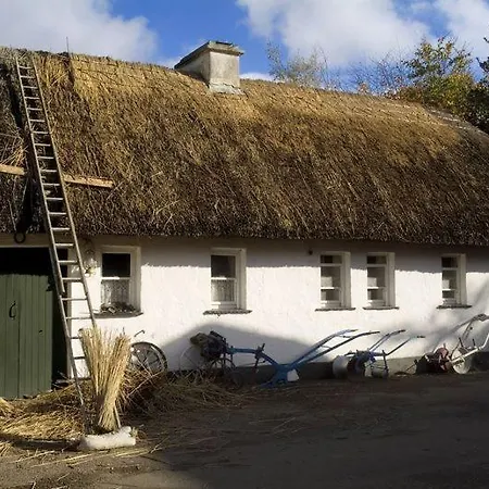 Дом отдыха Holiday Homes Бунратти